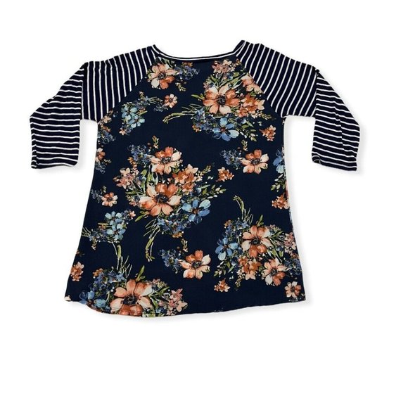 Brenda's USA Small Blue Floral Shirt with Floral 3/4 Sleeve Poly Rayon Coral - Picture 2 of 5